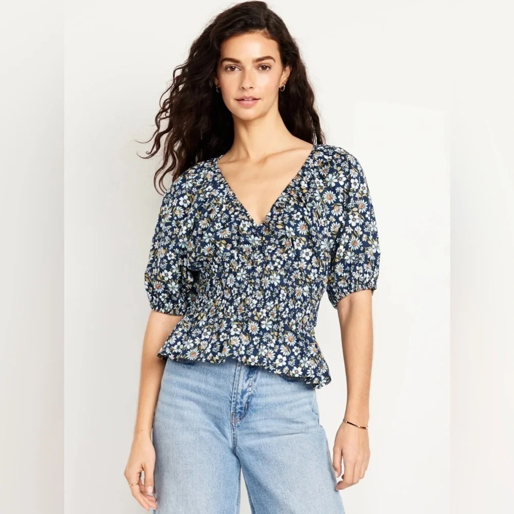 Old Navy Puff Sleeve Smocked V-neck Peplum Top Blue Floral Cottage Prairie Large